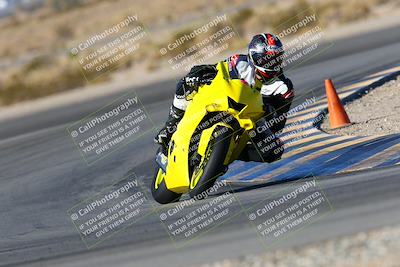 media/Jan-09-2022-SoCal Trackdays (Sun) [[2b1fec8404]]/Turn 11 (935am)/